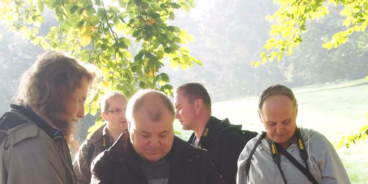 Kurz focení se zrcadlovkou v parku v Čechách pod Kosířem