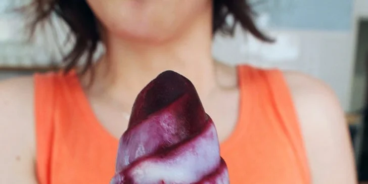Ovocný sorbet či domácí nanuk, nápoj dle výběru a případně hlídání dětí
