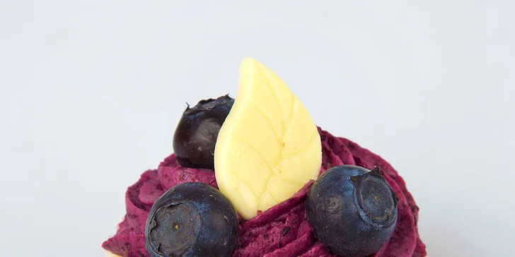 Oslaďte si den: 6 lehkých minicheesecaků s ovocným mousse