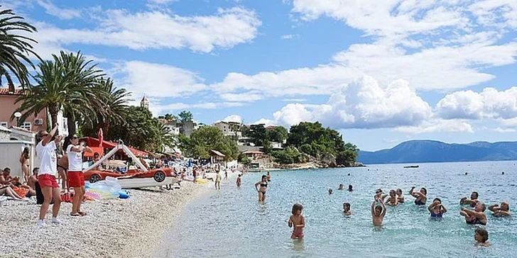 7 nocí v Chorvatsku s polopenzí a až 2 dětmi zdarma + možnost zajištění dopravy