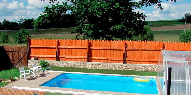 3 dny na samotě u lesa: Penzion s bazénem a polopenzí pro 2 či 6 osob