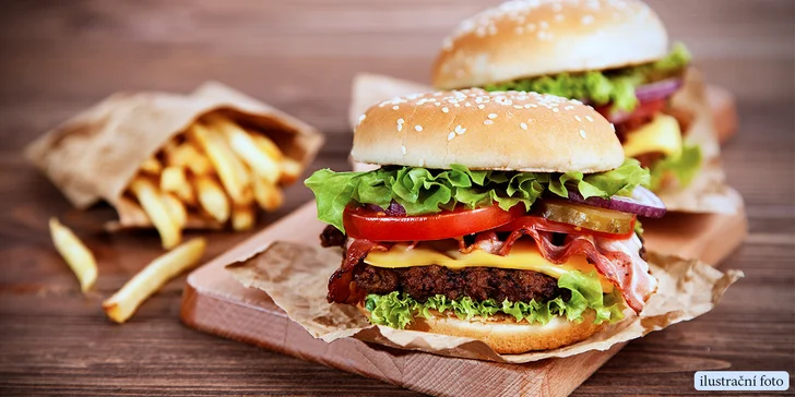 Dva pořádné hovězí burgery s hranolky a majonézou