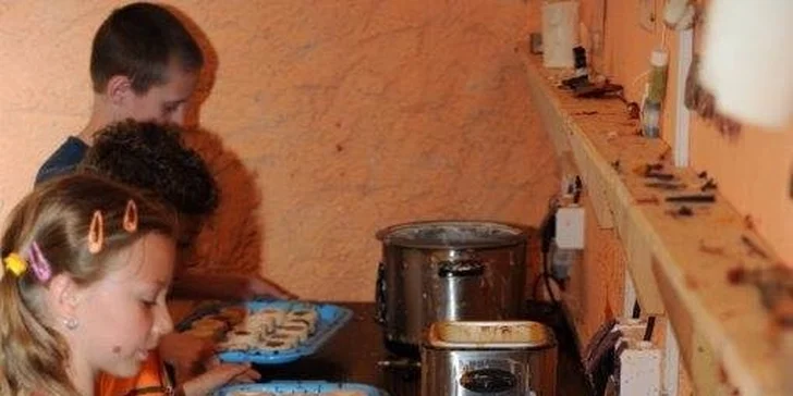 Letní výroba svíček s éterickým olejem citronella