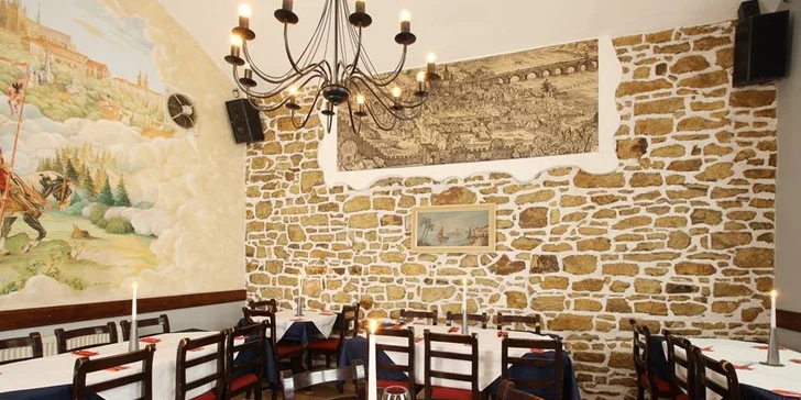 Poskládejte si v srdci Prahy menu dle své chuti: 3 chody s lahví vína nebo bez