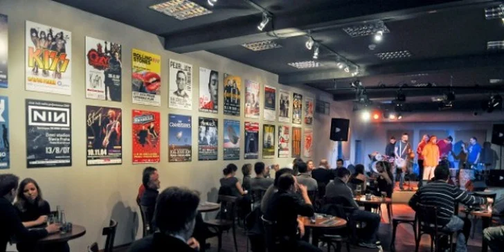 Nápoje v Jazz Republic v hodnotě 400 Kč a živý koncert zdarma! Skvělí muzikanti, pěkné prostředí a stylový zážitek v prestižním klubu.