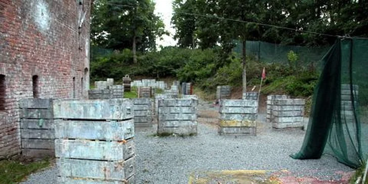 Paintball v neředínské pevnosti: 3hodinová hra s přáteli i kolegy