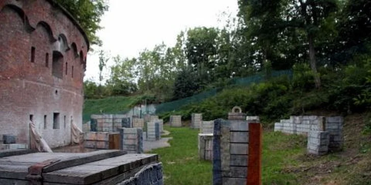 Paintball v neředínské pevnosti: 3hodinová hra s přáteli i kolegy