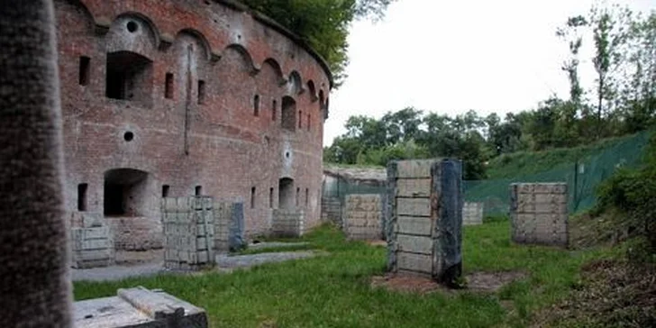 Paintball v neředínské pevnosti: 3hodinová hra s přáteli i kolegy