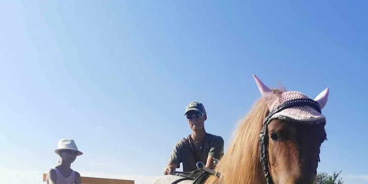 Rezervaci si udělejte na e-mailu předem.