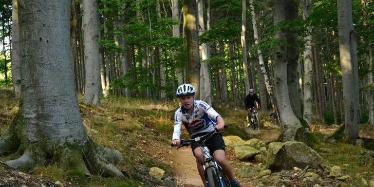 Paintballový, cyklistický nebo rybářský dětský tábor v Jizerkách