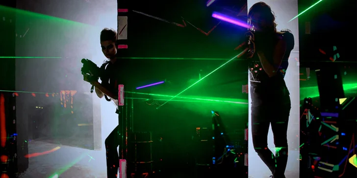 Adrenalinová laser game v temném sklepení: vstup pro 1 nebo 2 hráče