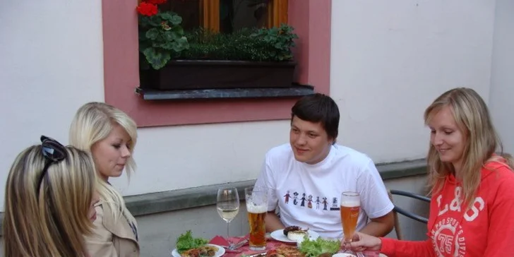 Vyletněná hostina pro dva - 3chodové menu s grilovanými dobrotami v hlavní roli