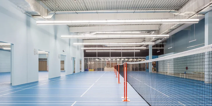 Zahrajte si badminton: Jednorázový vstup i přenosná letní permanentka