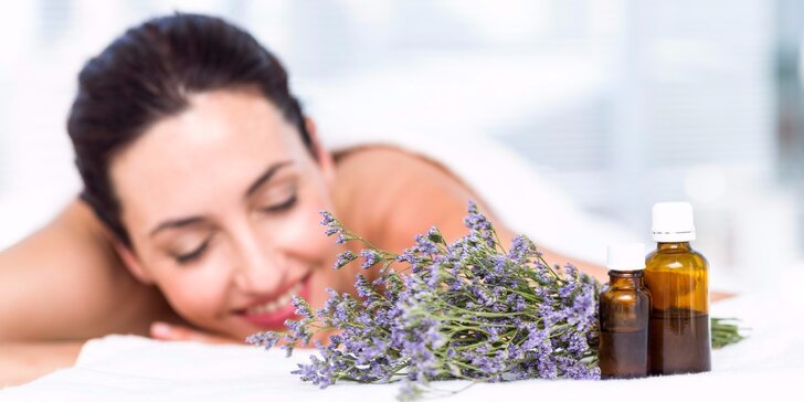 Extra pro ženy: Voňavá aromaterapeutická masáž se zábalem dle výběru
