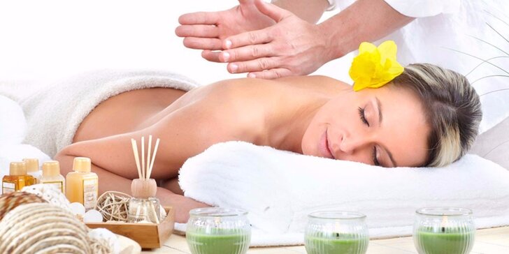 Voňavá aromaterapeutická masáž pro ženy se zábalem dle výběru