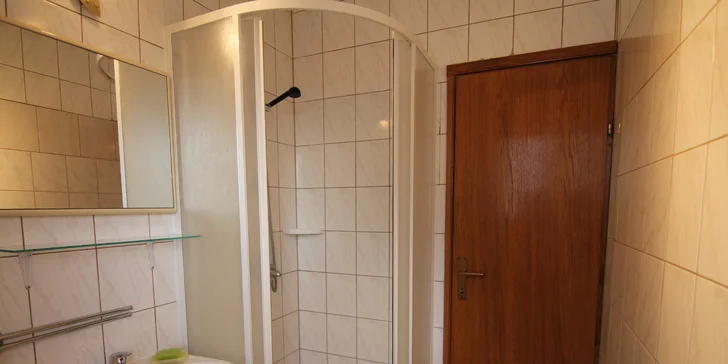Týden slunění a koupání v Chorvatsku s ubytováním jen 20 metrů od pláže