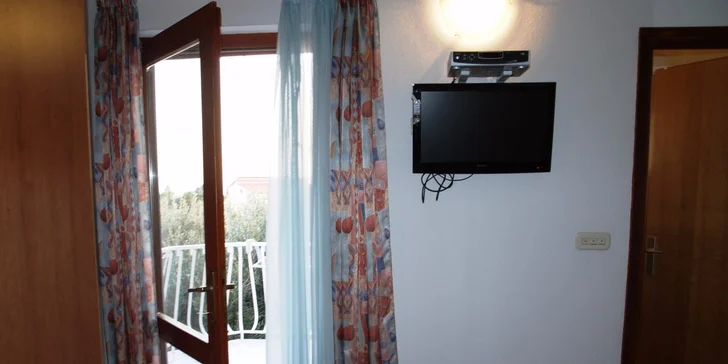 7 nocí v apartmánu či studiu u moře v Chorvatsku + dítě do 6 let zdarma