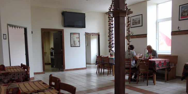 Tříchodová indická hostina pro dva v autentickém Namaskaru