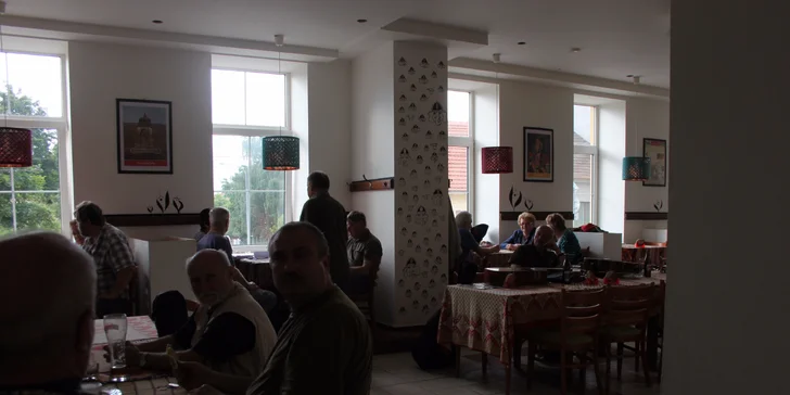 Tříchodová indická hostina pro dva v autentickém Namaskaru