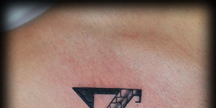 Parádní kérka od borců ze studia Tata Tattoo