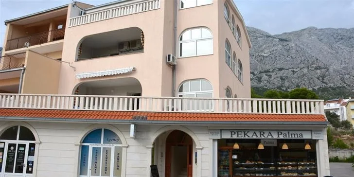 7 nocí v živém chorvatském letovisku Baška Voda vč. polopenze