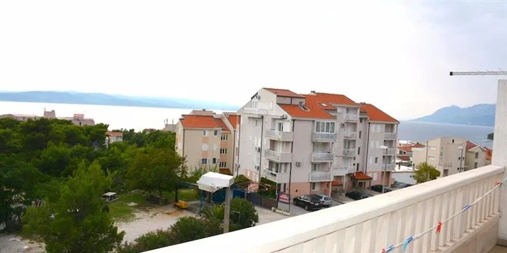 7 nocí v živém chorvatském letovisku Baška Voda vč. polopenze
