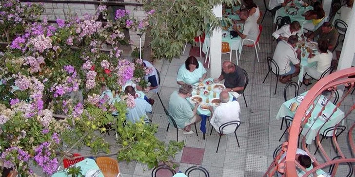 7 nocí v živém chorvatském letovisku Baška Voda vč. polopenze