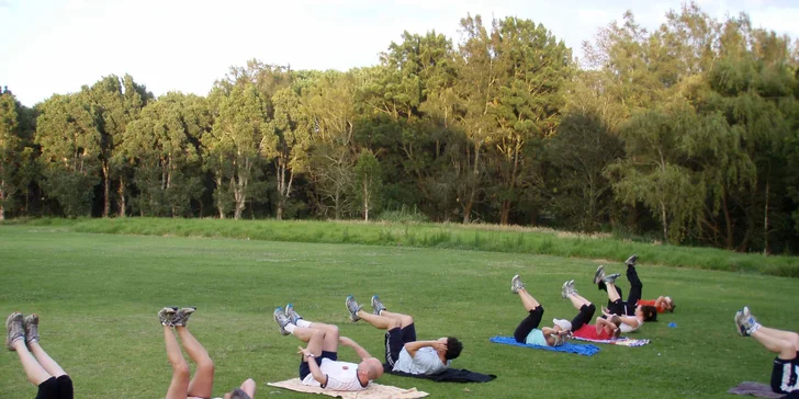 Večerní outdoorové tréninky v parku Ladronka