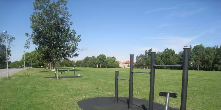 Večerní outdoorové tréninky v parku Ladronka