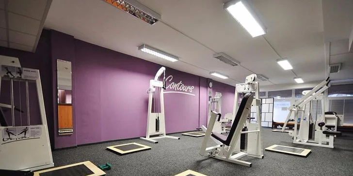 Neomezená měsíční permanentka do dámského fitka Contours
