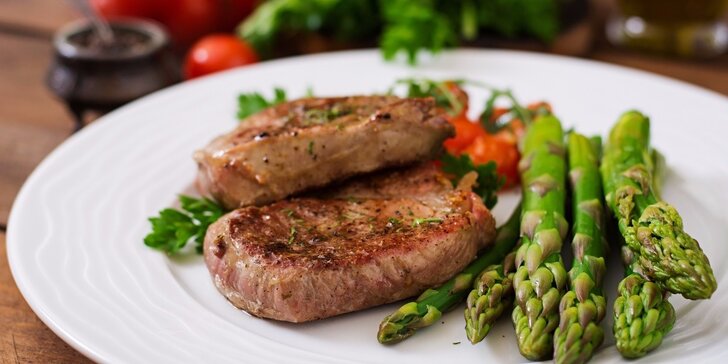 Chřestové hody pro 1 nebo 2: Lahodný krém a lákavý telecí steak