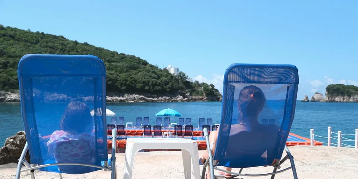 Dovolená u moře v Černé Hoře: letecky z Brna s light all inclusive