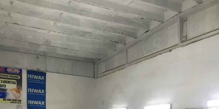 Ruční mytí vozu, tepování, impregnace kůže a další péče v Time Wash Cars