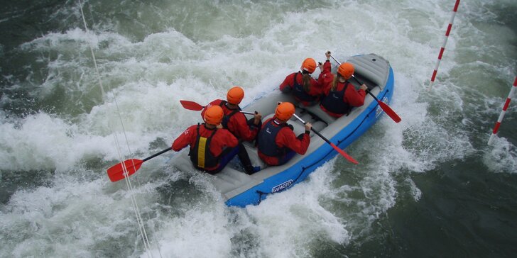 Vzrušující rafting na slovenské řece Váh - zdolejte kanál vítězů