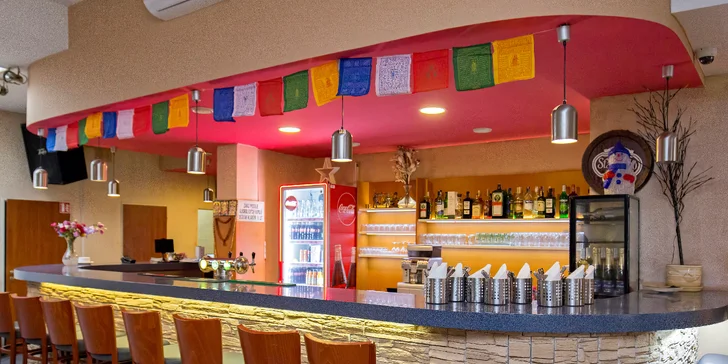 Podává se v nově otevřené indicko-nepálské restauraci Golden Nepal, která se nachází v areálu bývalé Mosilany.
