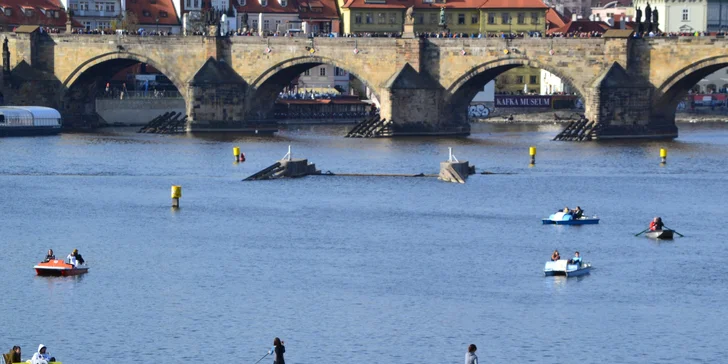 Hodinové jízdy na paddleboardu v centru Prahy