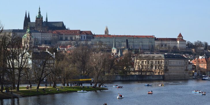 Hodinová jízda na paddleboardu v centru Prahy