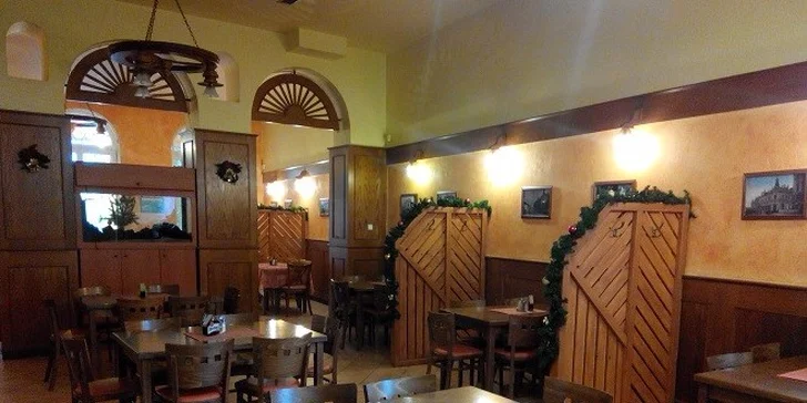 Dvě porce medových žeber s křenem i kozími rohy ve vyškovské restauraci