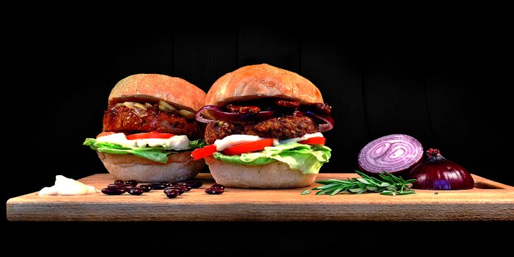 Chutná veganská bašta - Sweet chilli nebo Tempeh burger vč. hranolek