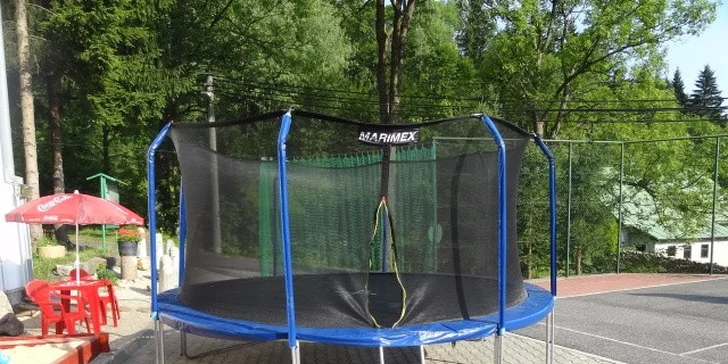 Letní prázdniny v Jizerských horách: 3–4 dny s polopenzí a lahví vína