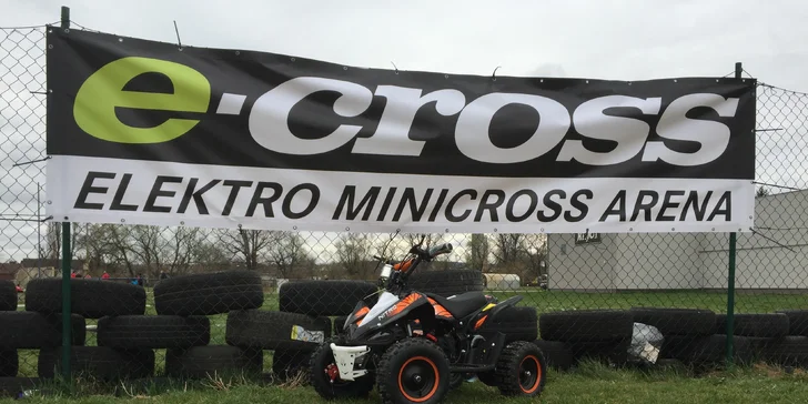 Super řádění na dětských ecrossových motorkách a čtyřkolkách