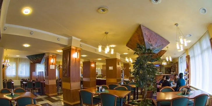 Relaxační pobyt na Vysočině: 4 nebo 8 dní s polopenzí i masáží v hotelu Jehla***