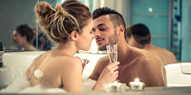 Chvíle soukromí: 2 hodiny ve wellness centru pro 2 osoby vč. šampaňského