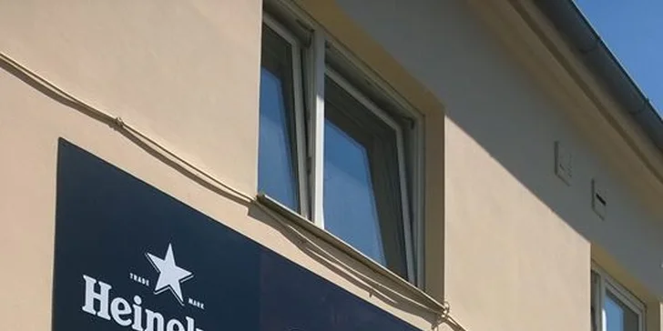 Slaná chuťovka: 3 palačinky s kuřecím masem a smetanovým špenátem