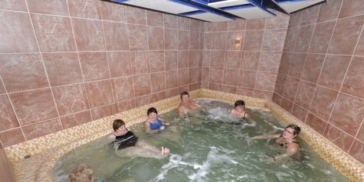 Odpočinek pro dva: Neomezený vstup do termálů nebo i s masáž hammam
