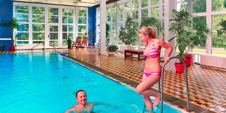 Léto v Harrachově pro celou rodinu: Polopenze, bazén a spousta dalších aktivit