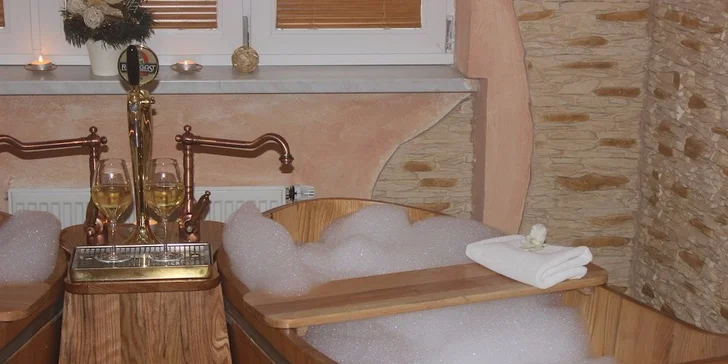 Letní relax v Beskydech s chutnou polopenzí a neomezeným vstupem do bazénů