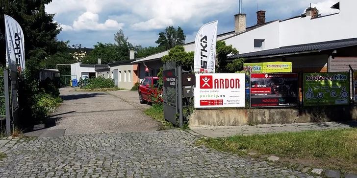 Spanilá jízda městem i přírodou: Zapůjčení koloběžky na 2 nebo 4 hodiny