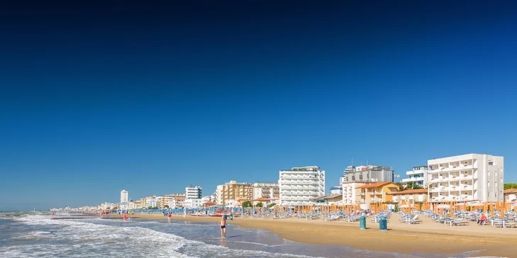 Den na překrásné pláži Lido di Jesolo s večerní návštěvou Benátek