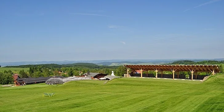 Green fee na 18jamkové golfové hřiště v Kořenci